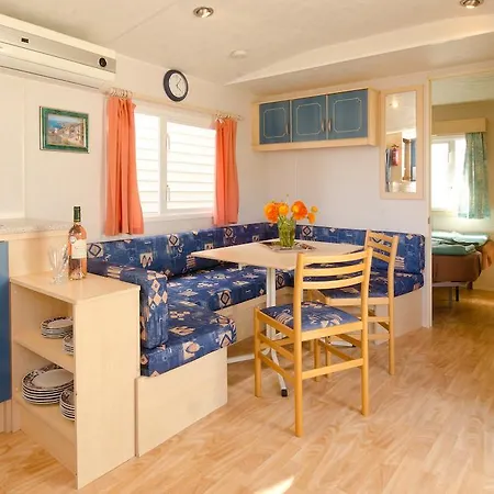 Cote D'azur Holidays Kamp alanı 3*