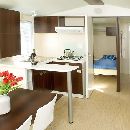 אתר קמפינג Cote D'azur Holidays גרימו